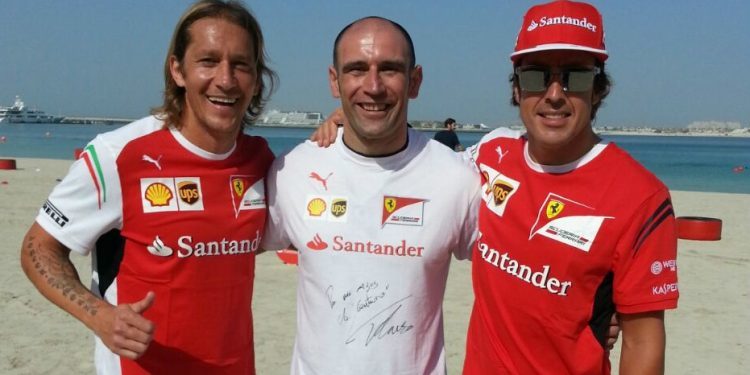 La puesta a punto viguesa de Fernando Alonso llega a Castrelos