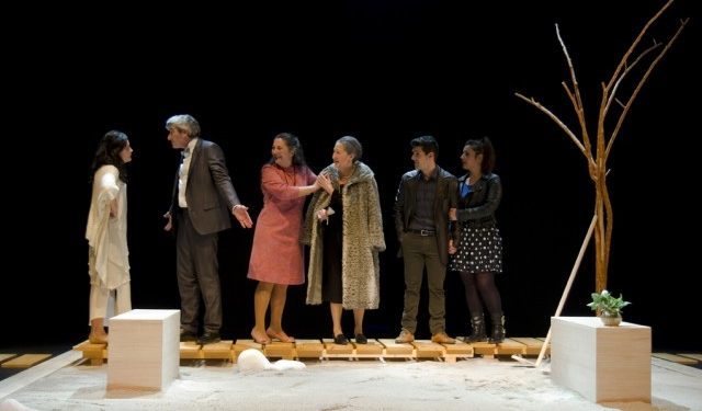 «Xardín suspenso» se adentra en el desamor