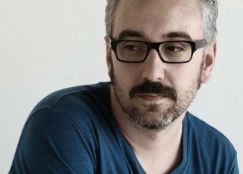 Rafael Cameselle: «En mis colecciones concibo al hombre como complemento de la mujer»