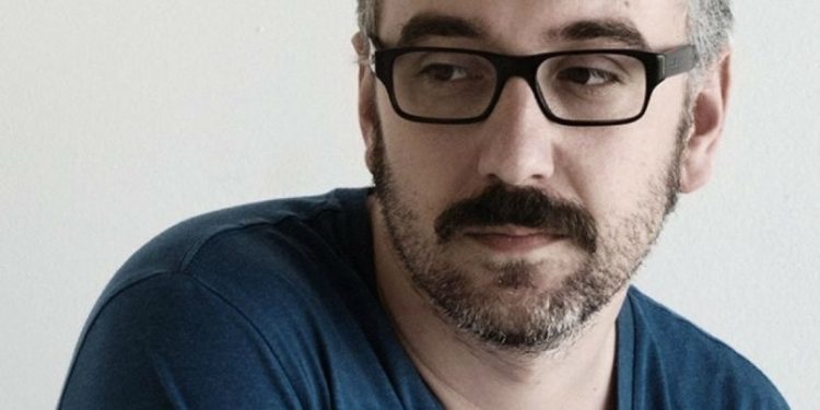 Rafael Cameselle: «En mis colecciones concibo al hombre como complemento de la mujer»