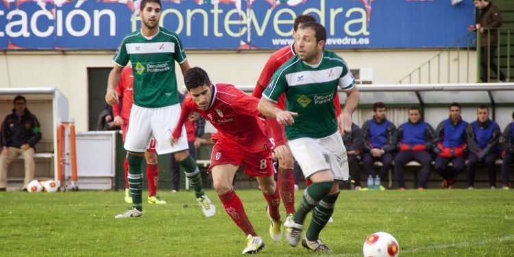 El Coruxo sale reforzado de San Lázaro