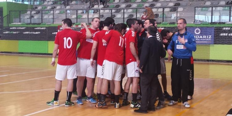 A un Octavio en cuadro le espera un duro partido en Barakaldo