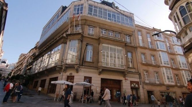 Siete votos deciden el futuro del Círculo Mercantil