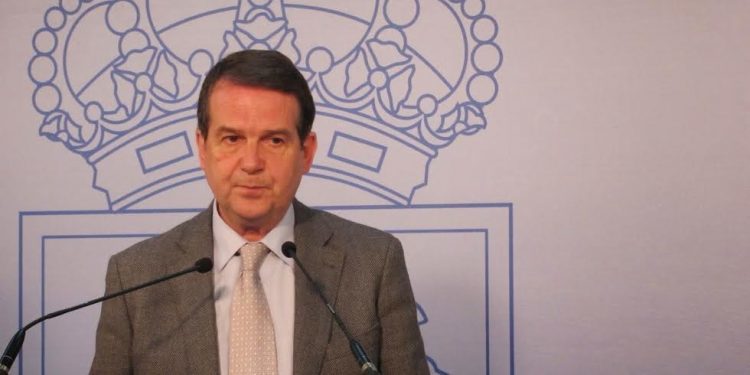 Caballero repite equipo en su tercera cita con las urnas