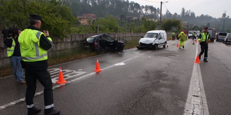 Una joven fallece en un accidente de tráfico en Salvaterra
