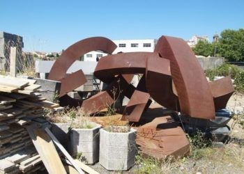 El escultor de los Aros Olímpicos da un ultimátum al Concello