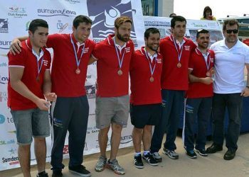 El Náutico Rodeira tutea a la élite del kayak polo nacional, haciendo podio por segunda vez.