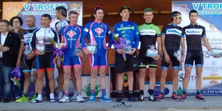 El exprofesional Alejandro Paleo se llevó el Trofeo Concello de Moaña