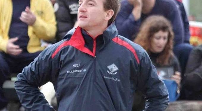El técnico Alberto Mera abandona el Blusens