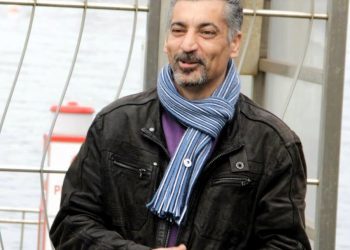 Alberto Carreira: «Caballero ha convertido el cheque social en algo indigno, en una limosna y lo vende como algo despreciable»