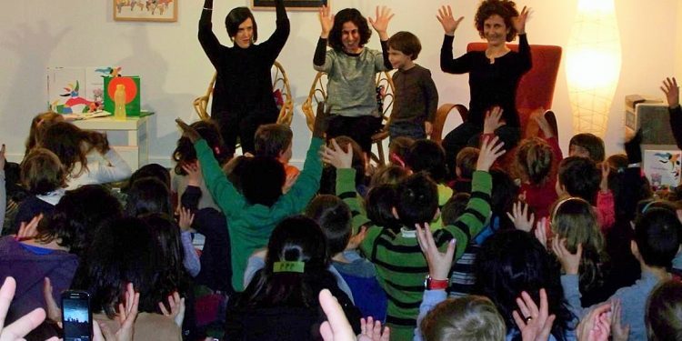 Contacontos coas mans