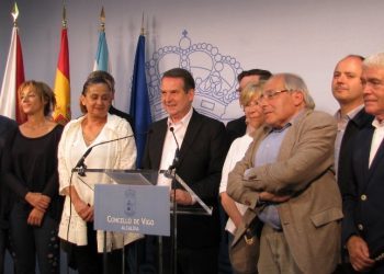 Caballero: «Ya dije que Vigo arrasaría a PP y BNG por no defender a la ciudad»
