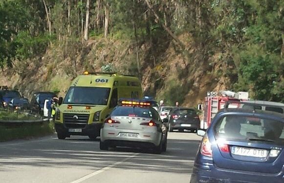 Herido grave un ciclista en Mos al chocar con un coche