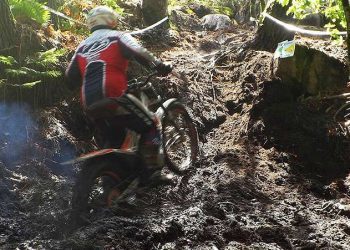 Suárez Buceta, ganador del Trial de Aldán en un día adverso