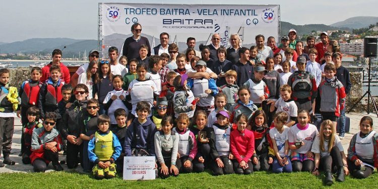 Trofeo Baitra para Moreno, en Optimist, y Simón y Carneiro, en Cadete