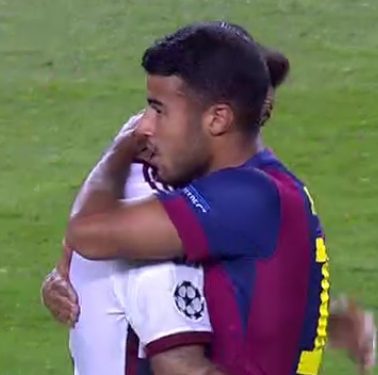 El abrazo fraternal vigués que se coló en el festival de Messi