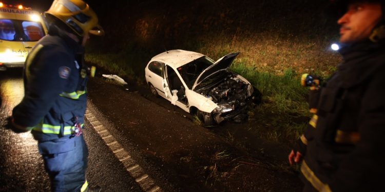 Una mujer herida en un aparatoso accidente en O Porriño