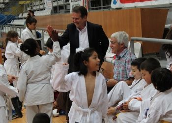 Dos mil niños clausuran las escuelas deportivas municipales