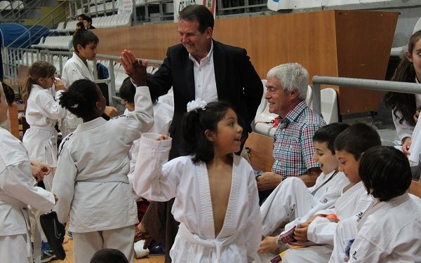 Dos mil niños clausuran las escuelas deportivas municipales