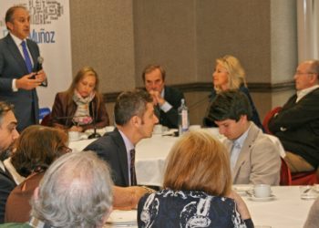 Demostración de fuerza del PP en torno a la candidata de Vigo