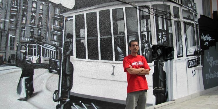 Patio de Zaragoza, del feísmo a símbolo del arte urbano vigués en cuatro años