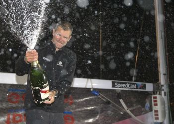 Thierry Chabagny gana la primera etapa de La Solitaire du Figaro en Sanxenxo
