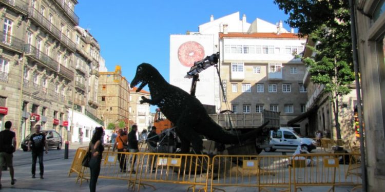 El dinoseto reaparece en Porta do Sol