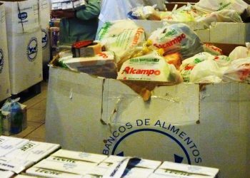 El Banco de Alimentos logra leche y aceite para las ONG