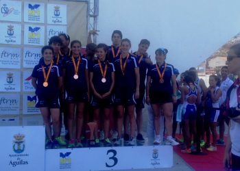 Galicia se sube al podio del triatlón escolar