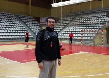 La tensa espera de Jabato: «Quiero seguir, pero no tengo noticias de nadie del club»