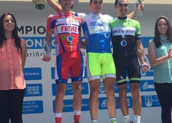 Aser Estévez se corona campeón gallego en el recital del Rías Baixas en el Ézaro