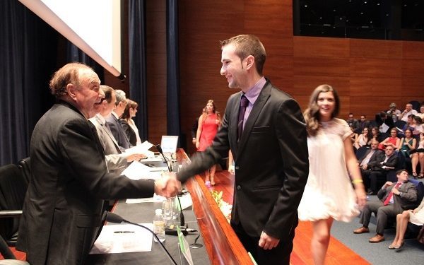 Recién diplomados y ya con contrato de trabajo