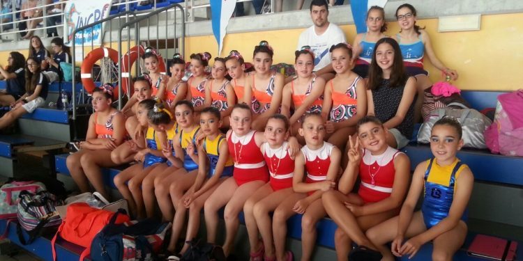 El equipo de natación sincronizada del Náutico, subcampeón gallego