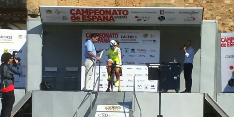 Con la miel en los labios