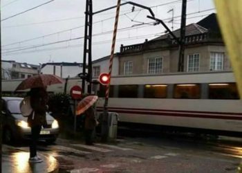 O Porriño, en alerta ante otro fallo del paso a nivel