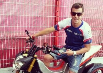 Salvas moteras para despedir a Dani Rivas