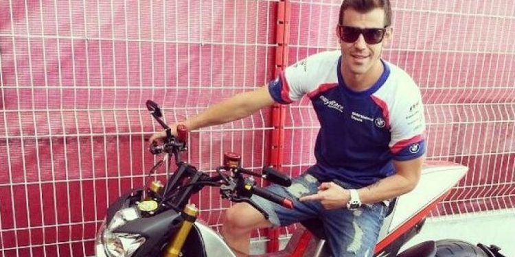 Salvas moteras para despedir a Dani Rivas