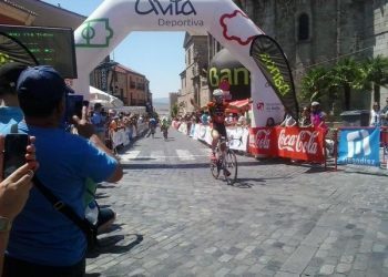 Aser Estévez, segundo en la última etapa de la Vuelta a Ávila
