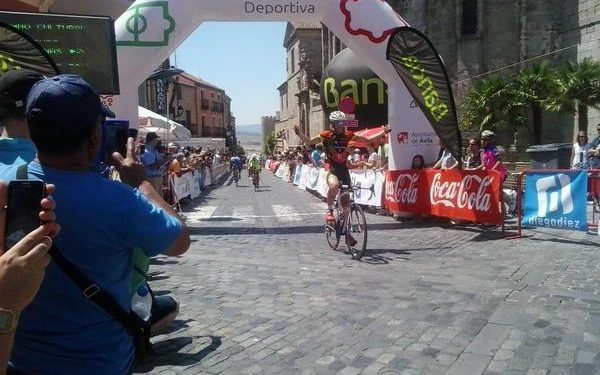 Aser Estévez, segundo en la última etapa de la Vuelta a Ávila