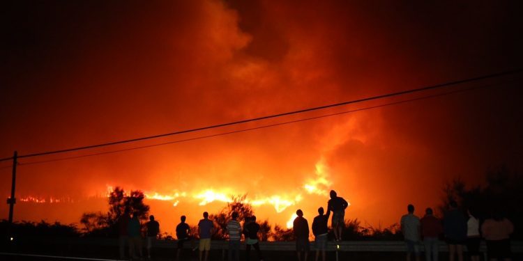 Controlado el incendio forestal de Padrón tras arder 40 hectáreas