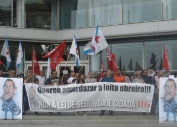 Primera protesta viguesa contra la ‘ley mordaza’