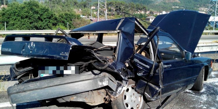 Retenciones en O Porriño y cuatro heridos en Salvaterra y Cangas