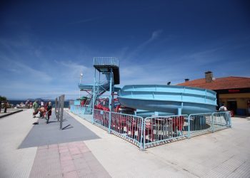 El Concello retirará el tobogán de Samil y San Remo recurre al juzgado