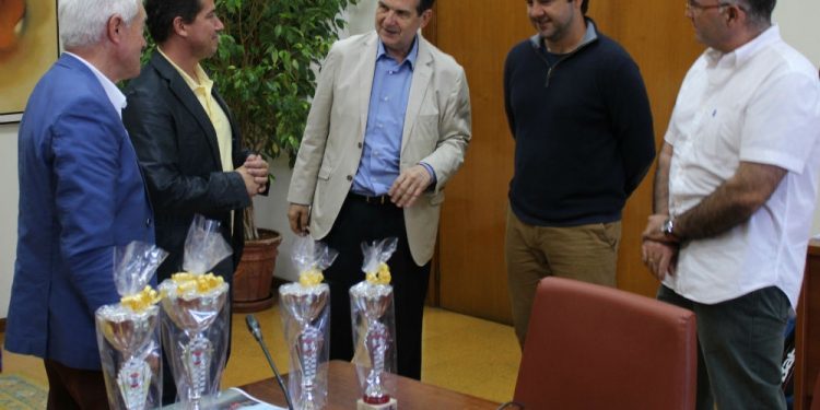 Comienza el Ciudad de Vigo de tenis con 250 raquetas en competición