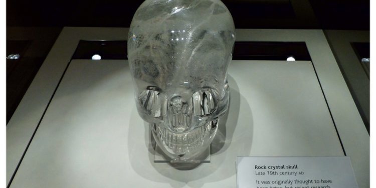 La calavera de cristal