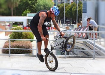 Jed Mildon, autor de la primera cuádruple voltereta en BMX, en Vigo