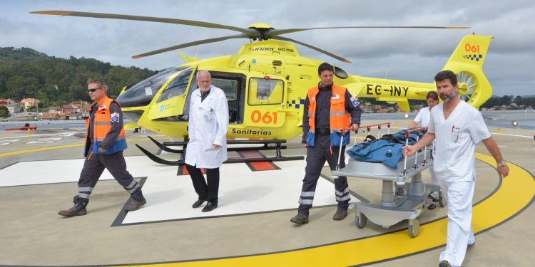Probas de voo e desembarco no heliporto do novo hospital de Vigo