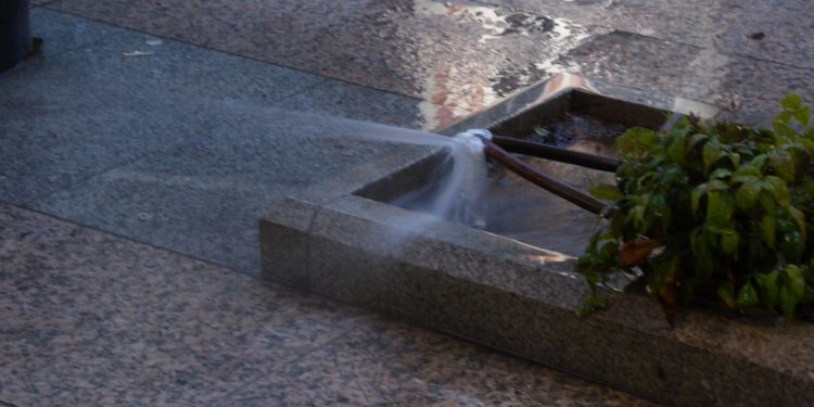 ¡Agua va!