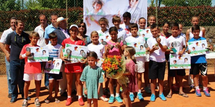 El tenis vigués volvió a rendir tributo al añorado Genaro Borrás