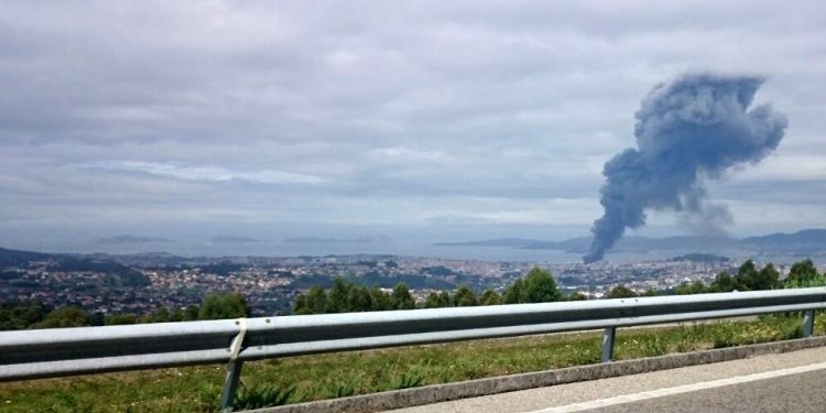 Extinguido el fuego en Freiremar tras seis horas ardiendo